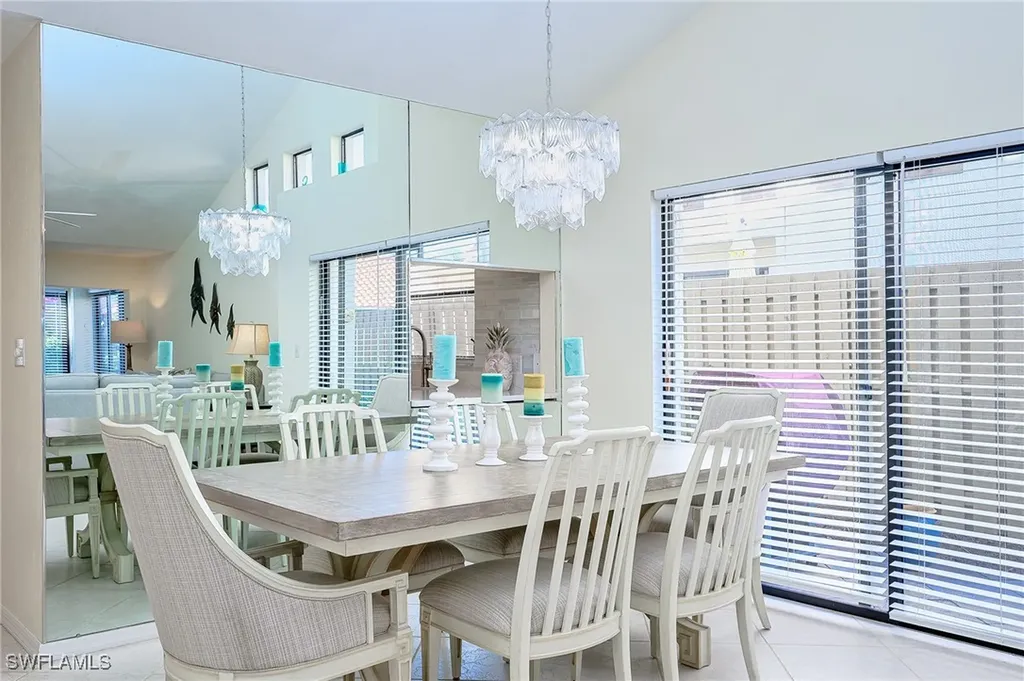 833 Reef Point Circle Naples FL 34108