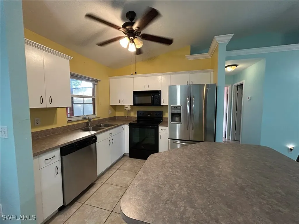 26 SW 19th Lane Cape Coral FL 33991