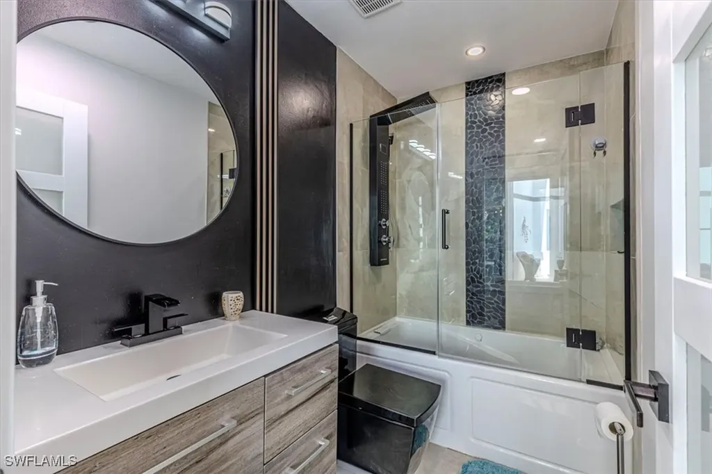 4310 Mcgregor Boulevard Fort Myers FL 33901