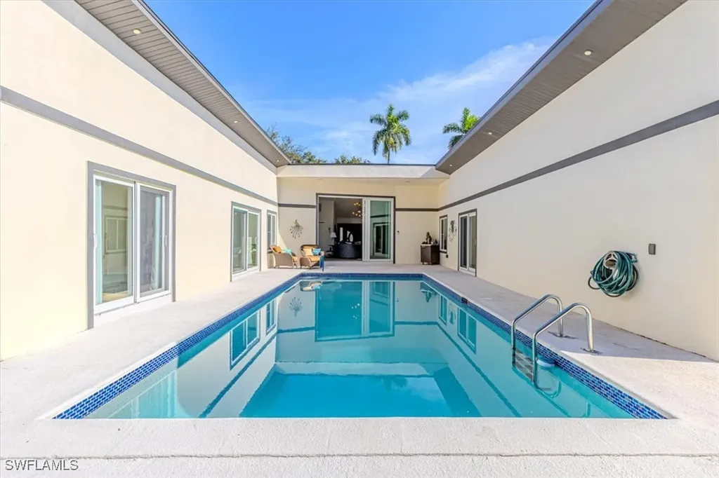 4310 Mcgregor Boulevard Fort Myers FL 33901