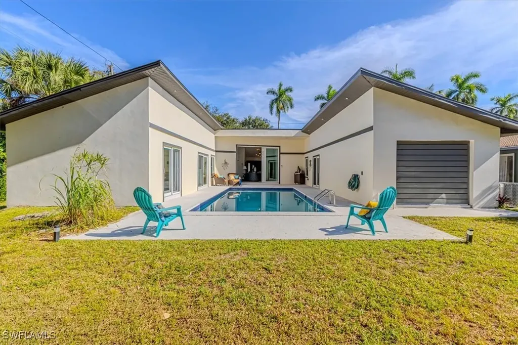4310 Mcgregor Boulevard Fort Myers FL 33901