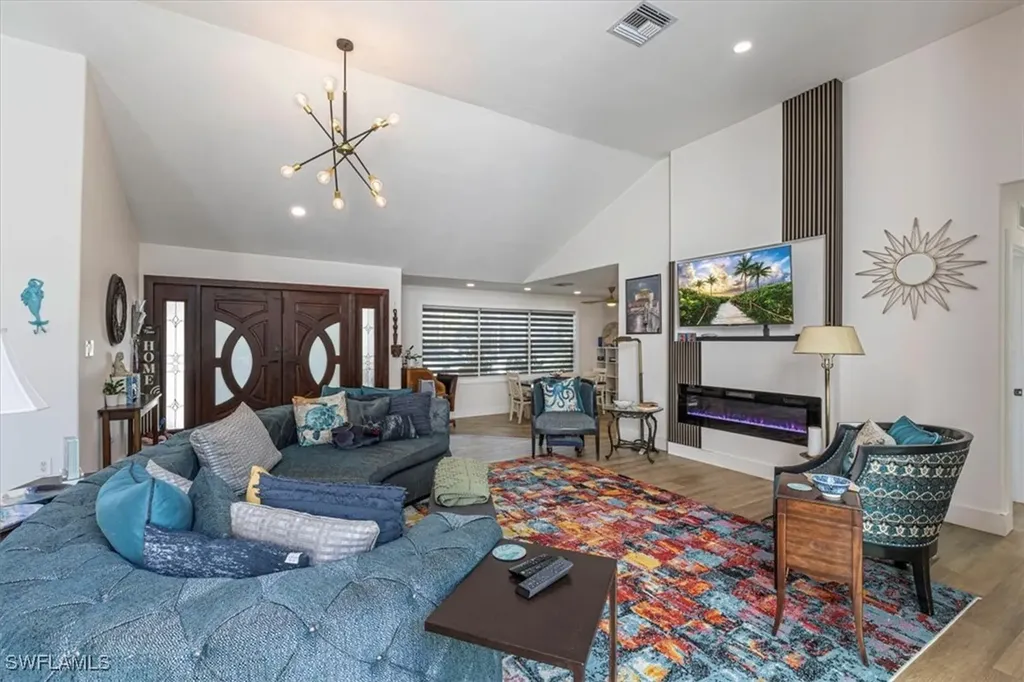 4310 Mcgregor Boulevard Fort Myers FL 33901