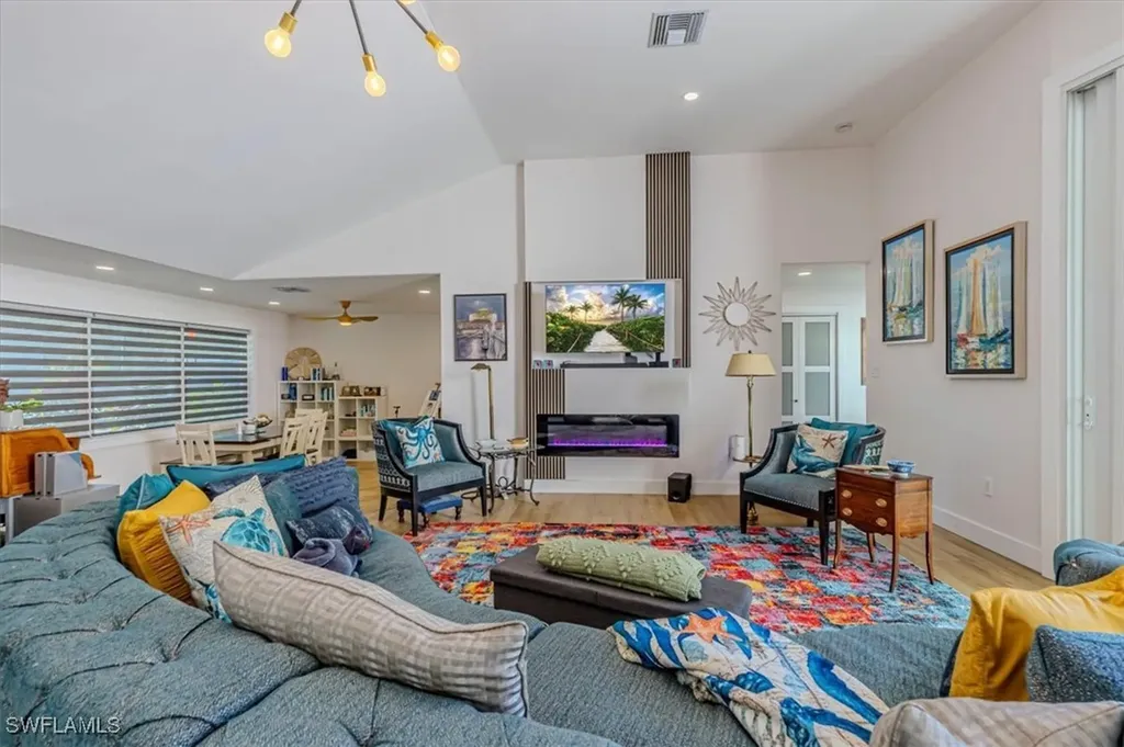4310 Mcgregor Boulevard Fort Myers FL 33901