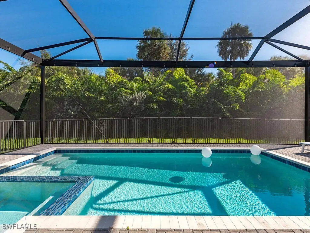 Naples FL, 12456 Violet Lane