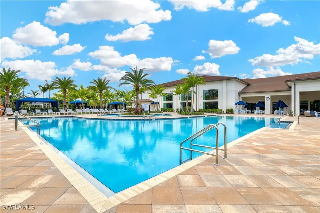 12456 Violet Lane Naples FL 34120