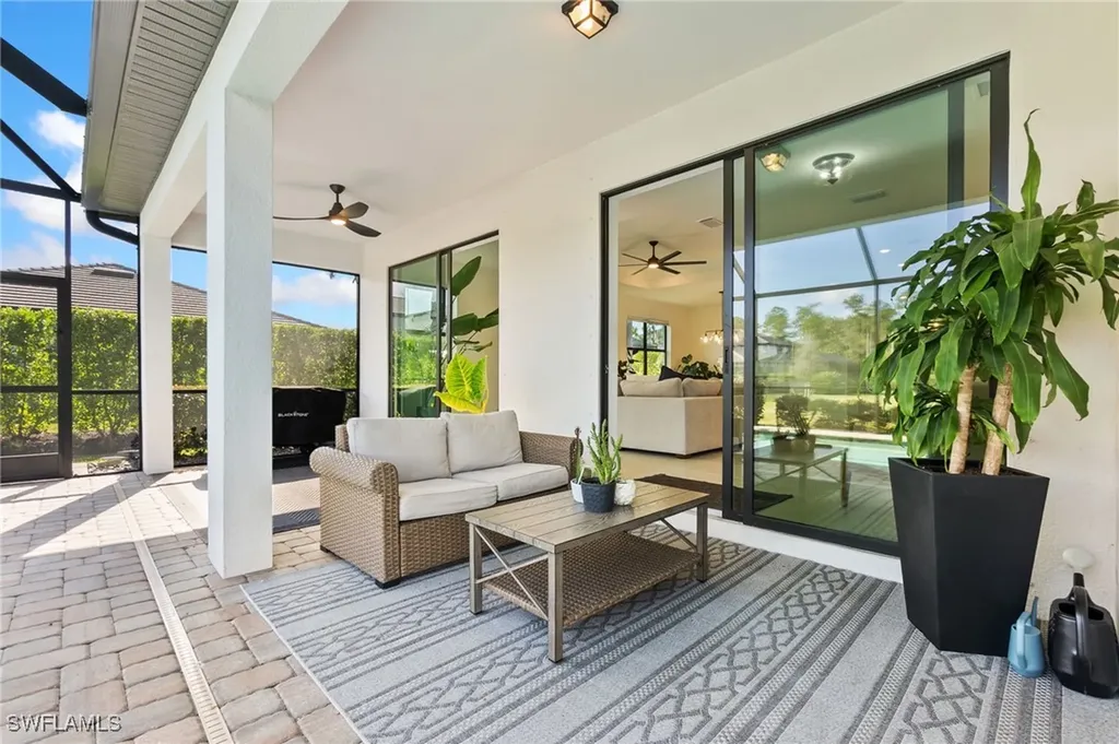 10494 Ventana Lane Naples FL 34120