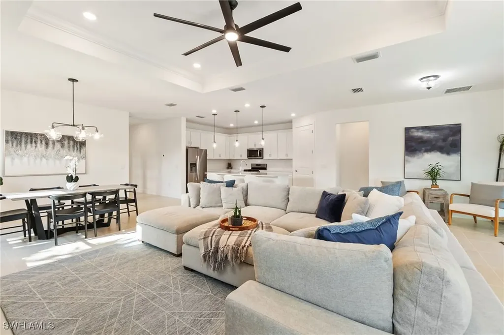 10494 Ventana Lane Naples FL 34120