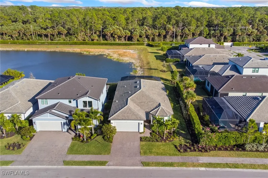 10494 Ventana Lane Naples FL 34120