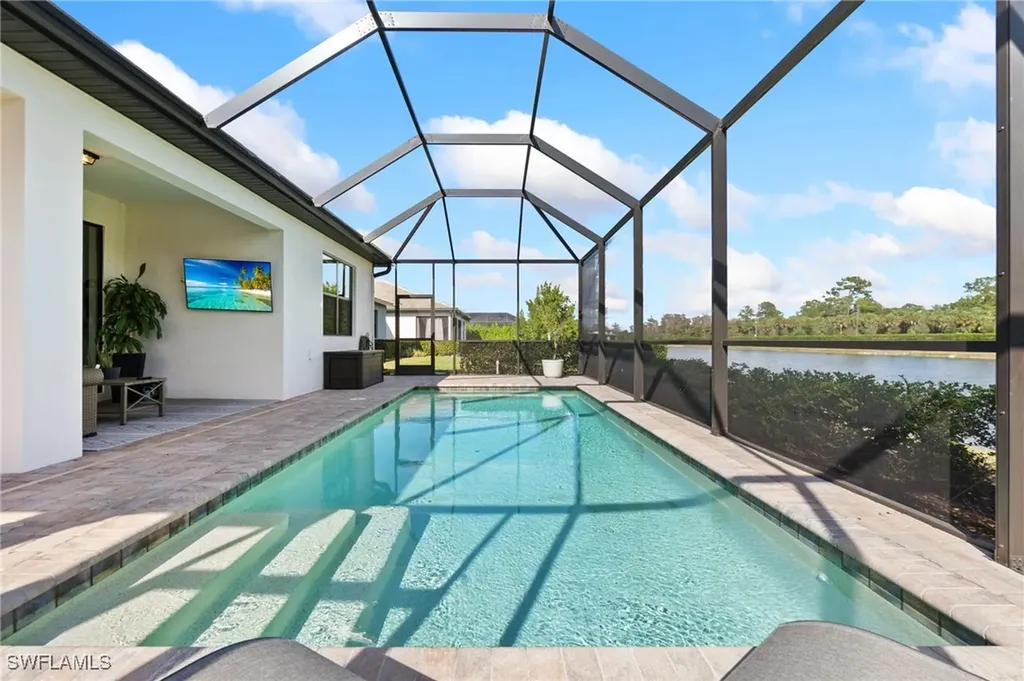 10494 Ventana Lane Naples FL 34120
