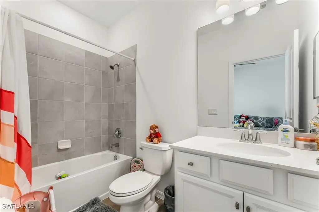 2581 Kona Way Naples FL 34120