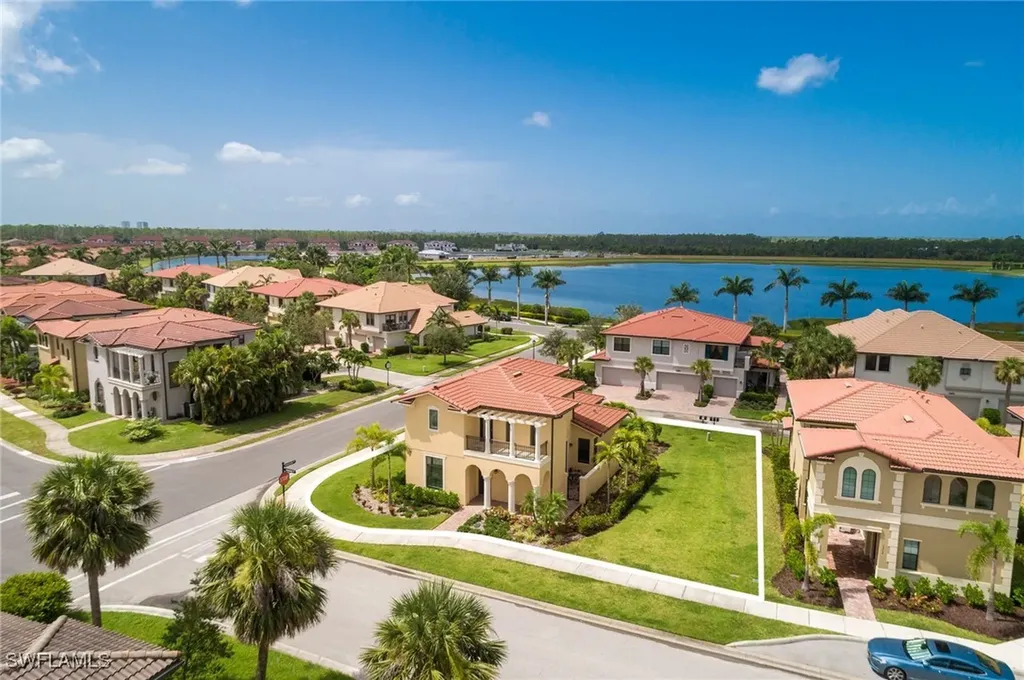 1308 Kendari Terrace Naples FL 34113