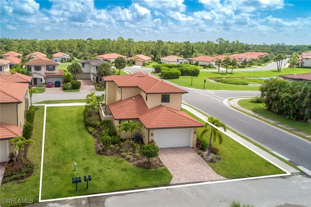 1308 Kendari Terrace Naples FL 34113