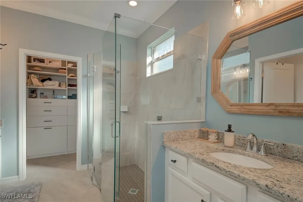 1692 Alameda Drive Naples FL 34120