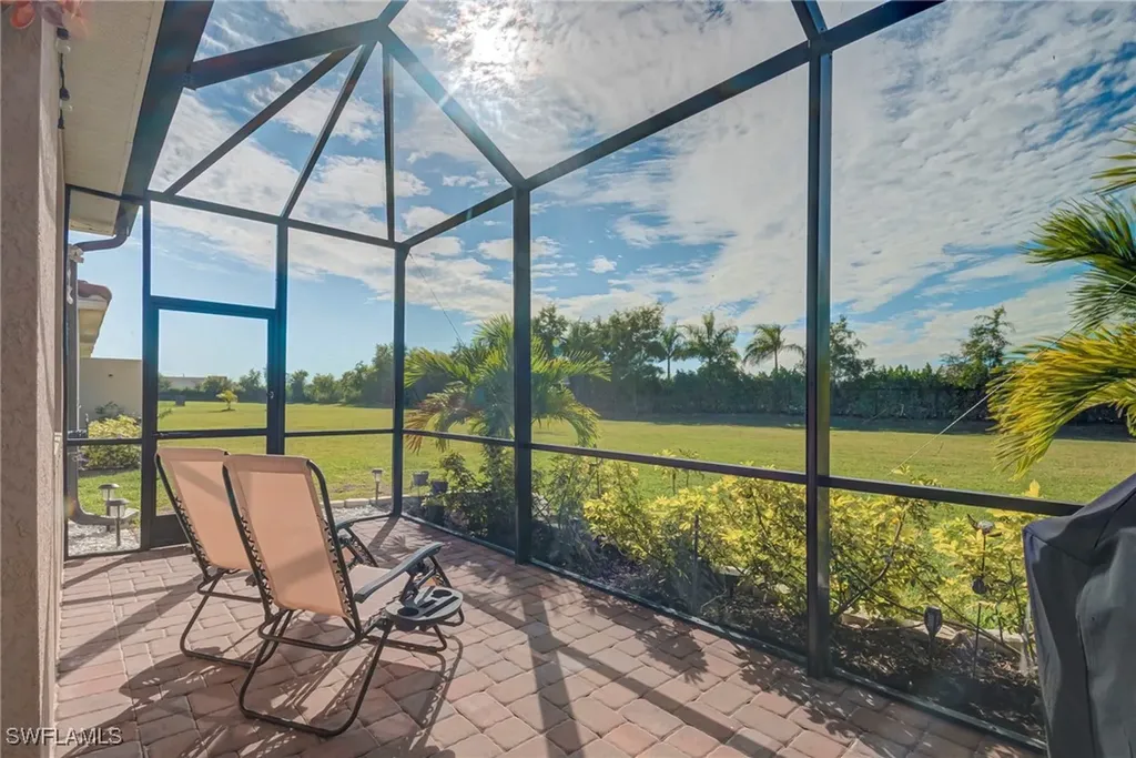 1692 Alameda Drive Naples FL 34120