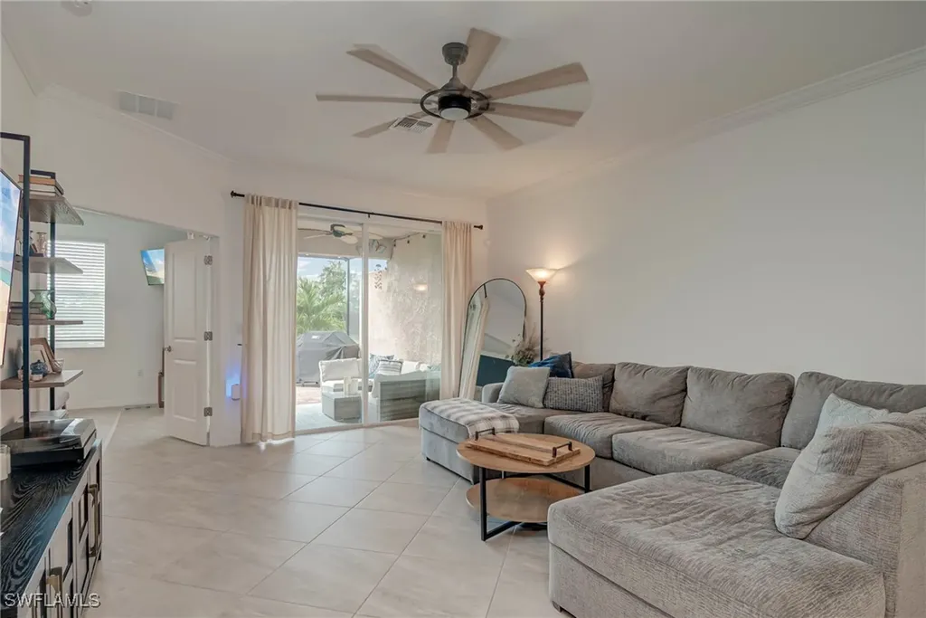 1692 Alameda Drive Naples FL 34120