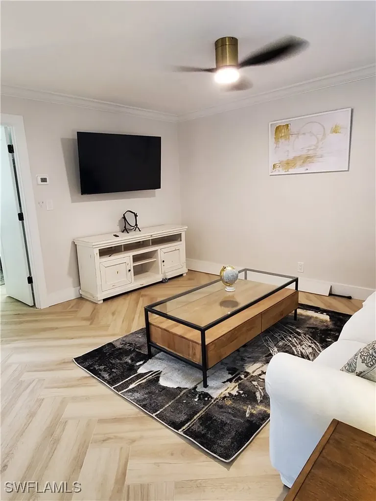 975 9th Avenue S Naples FL 34102
