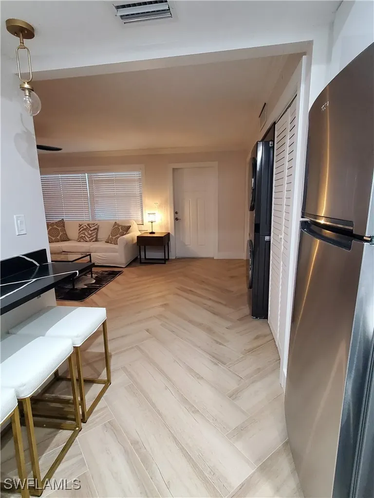 975 9th Avenue S Naples FL 34102