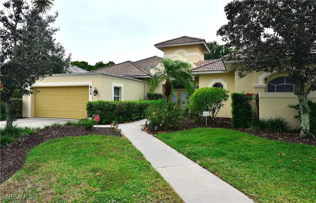 634 Soliel Drive Naples FL 34110