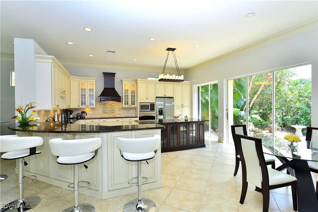 634 Soliel Drive Naples FL 34110