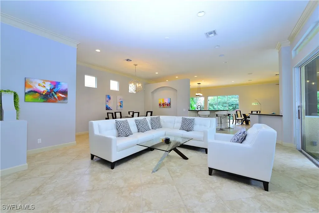634 Soliel Drive Naples FL 34110