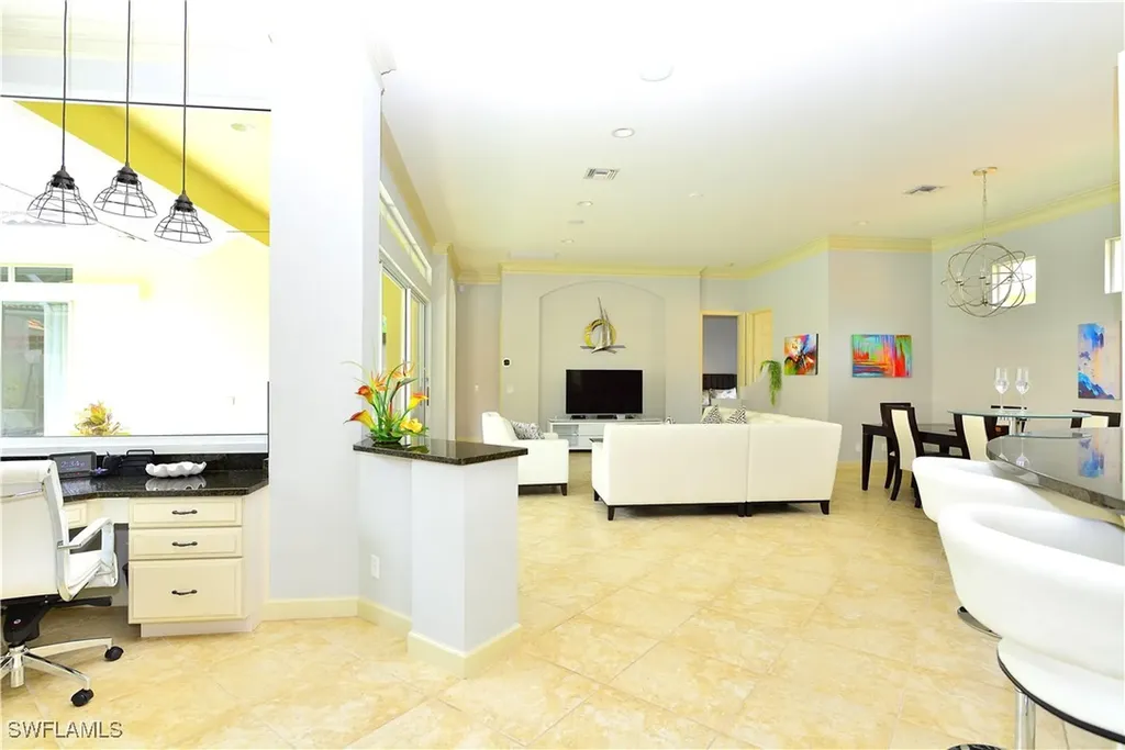 634 Soliel Drive Naples FL 34110