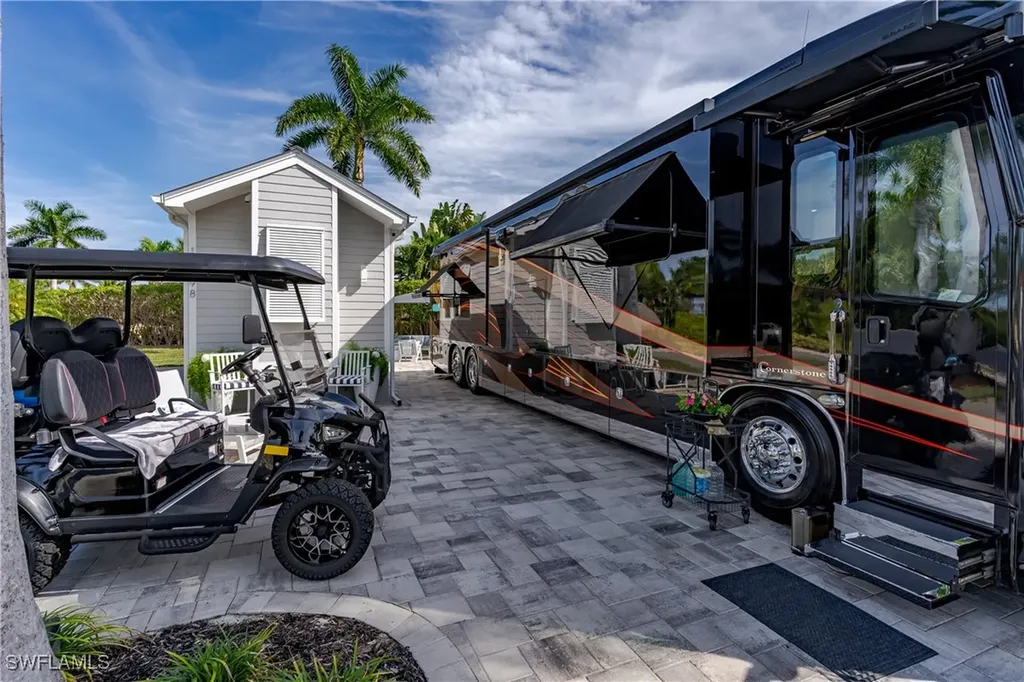 13598 Snapper Lane Naples FL 34114