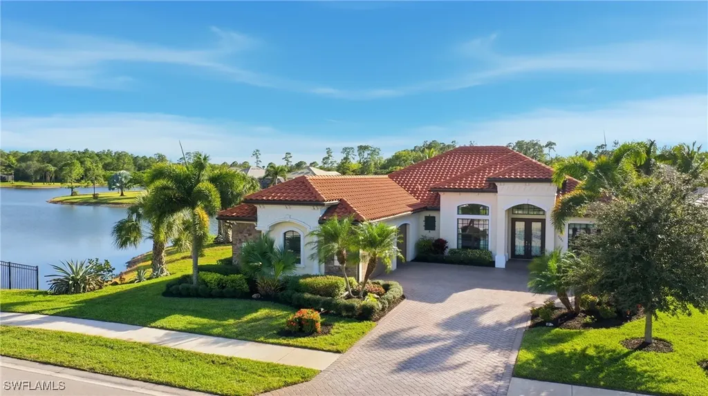 2280 Somerset Place Naples FL 34120