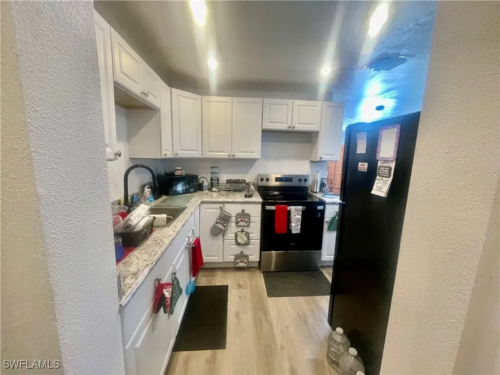1339 5th Avenue N Naples FL 34102