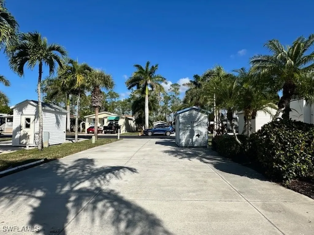 1233 Diamond Lake Circle Naples FL 34114
