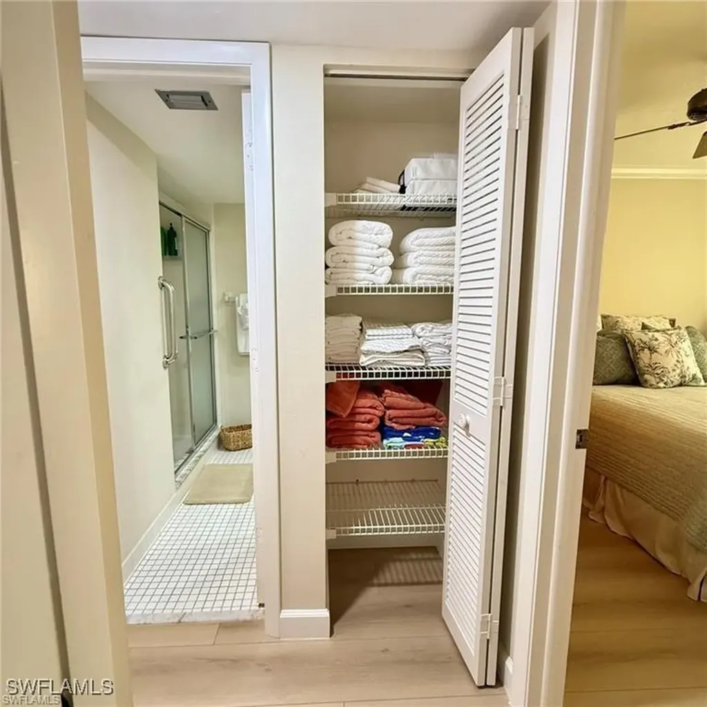 57 High Point Circle W Naples FL 34103