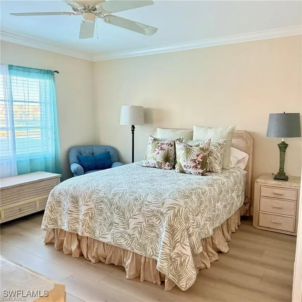 57 High Point Circle W Naples FL 34103