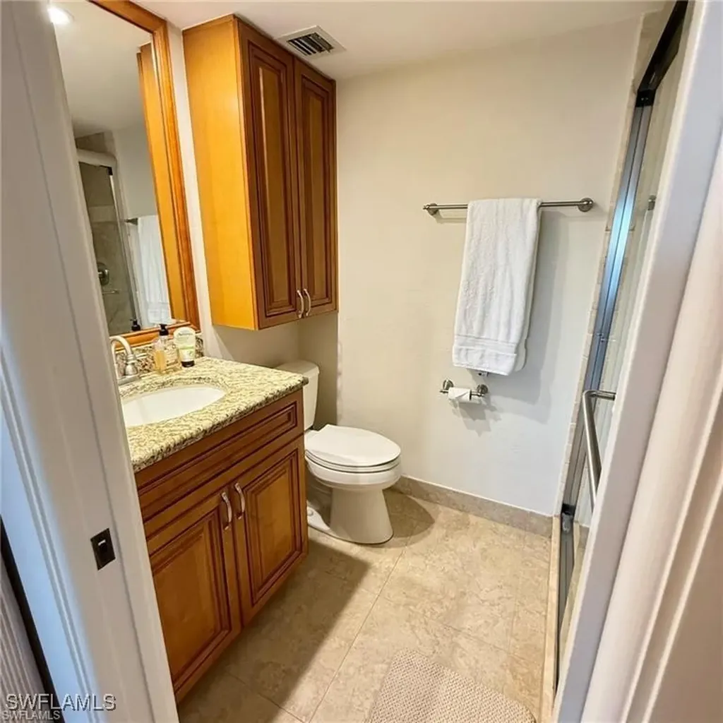 57 High Point Circle W Naples FL 34103