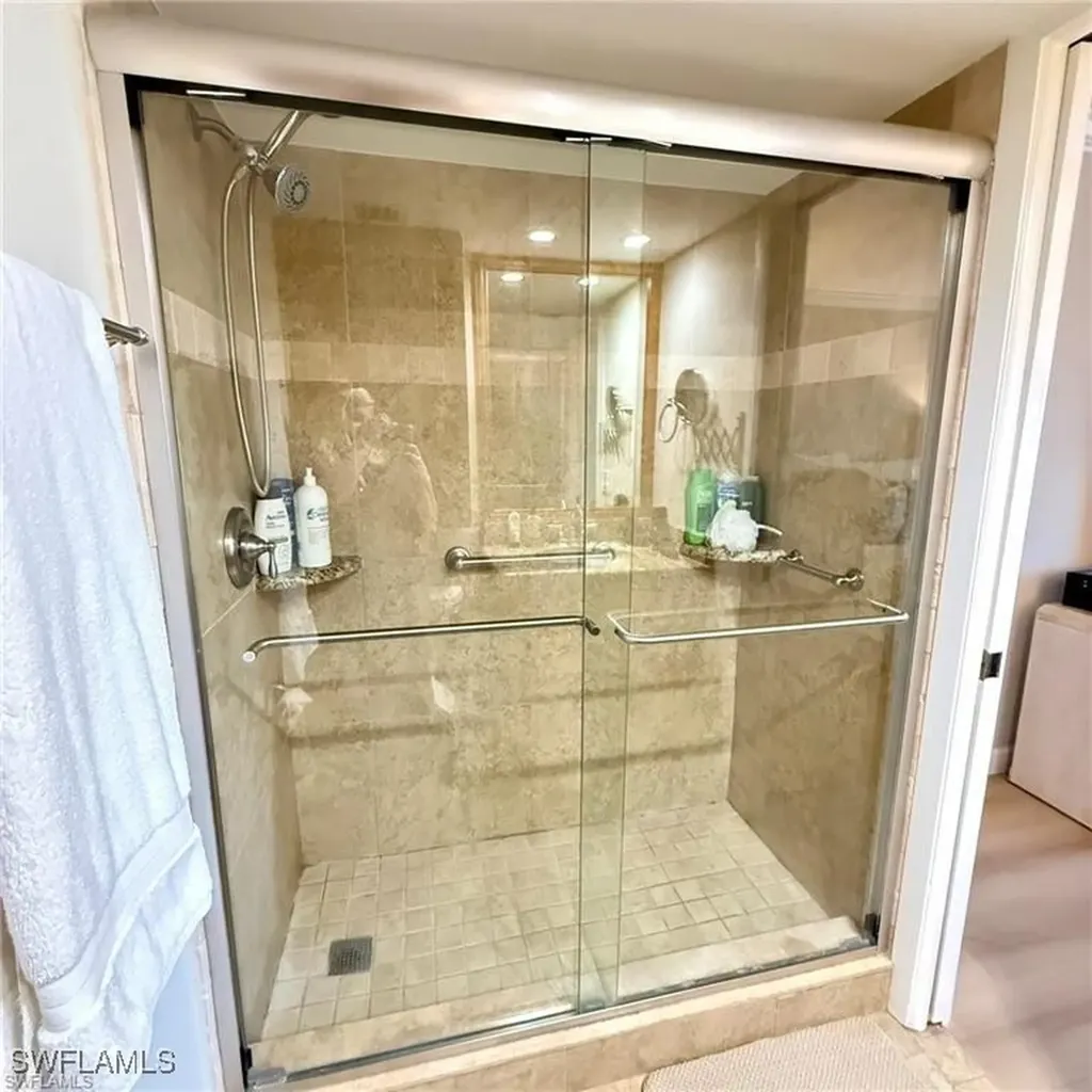 57 High Point Circle W Naples FL 34103