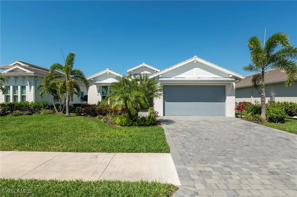 8897 Redonda Drive Naples FL 34114