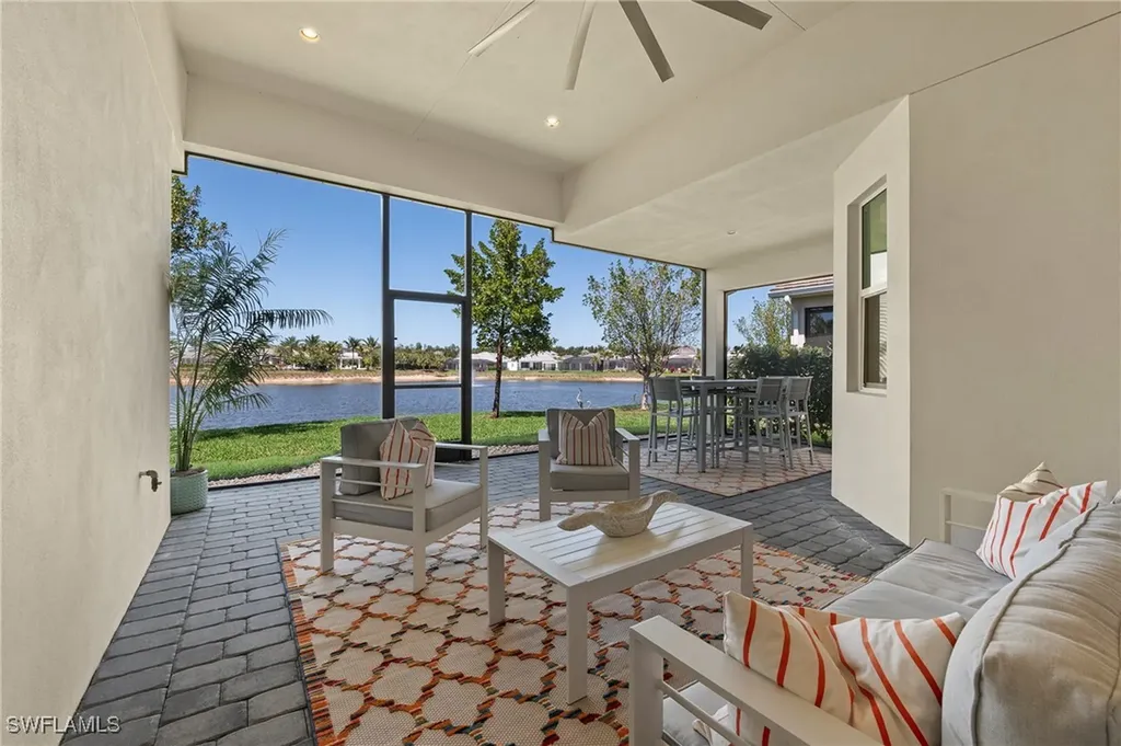 8897 Redonda Drive Naples FL 34114