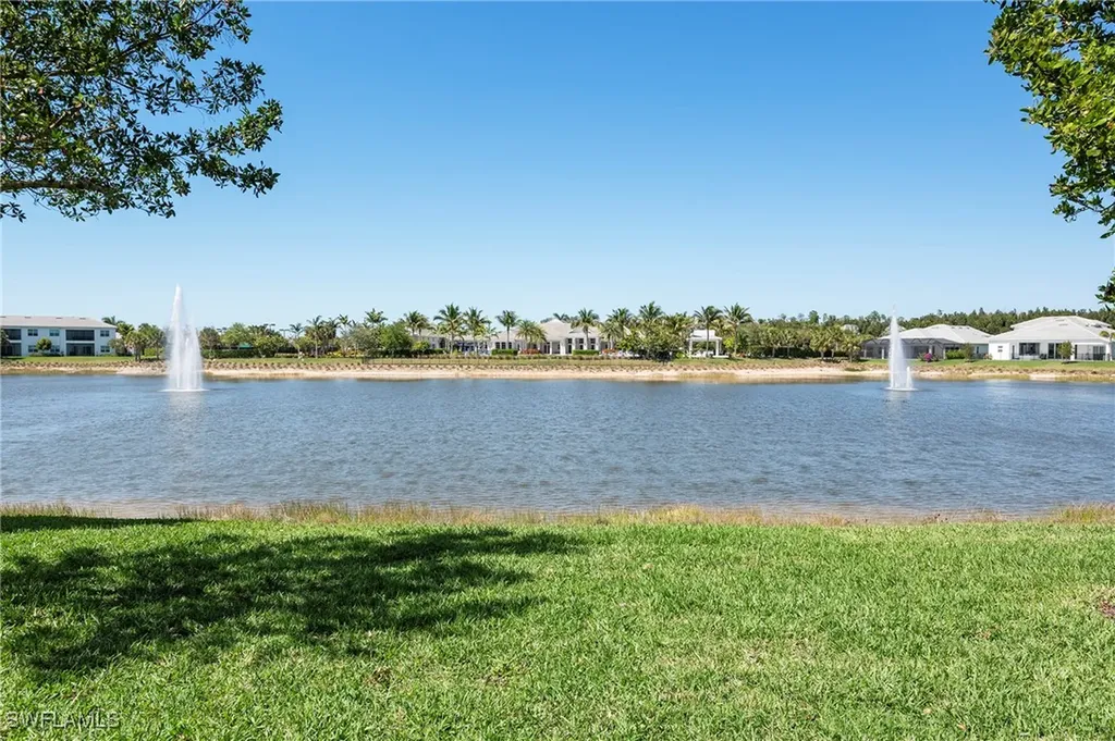 8897 Redonda Drive Naples FL 34114