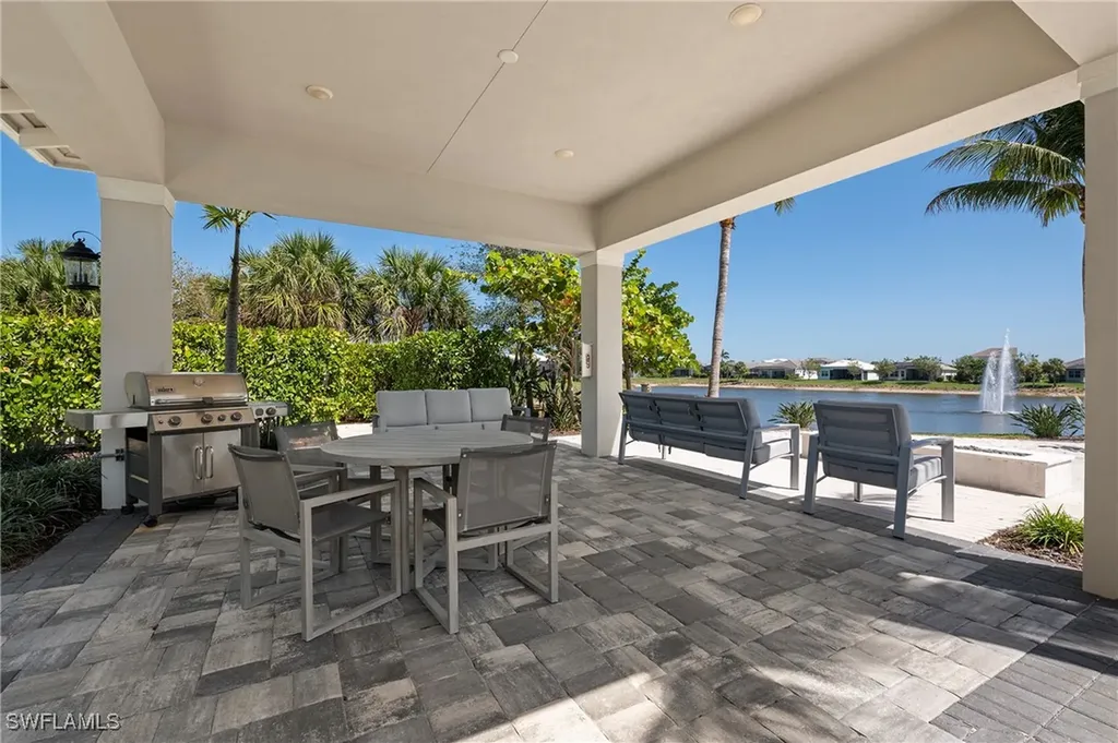 8897 Redonda Drive Naples FL 34114