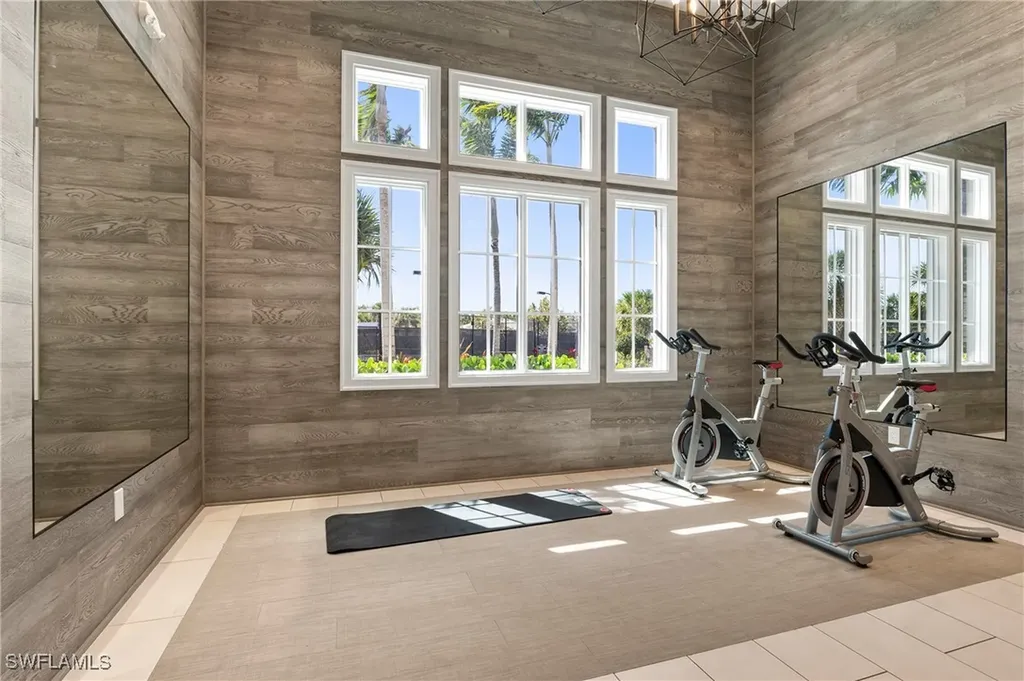 8897 Redonda Drive Naples FL 34114