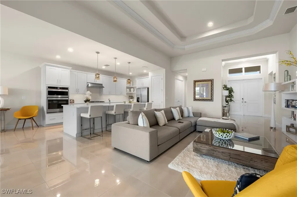 8897 Redonda Drive Naples FL 34114