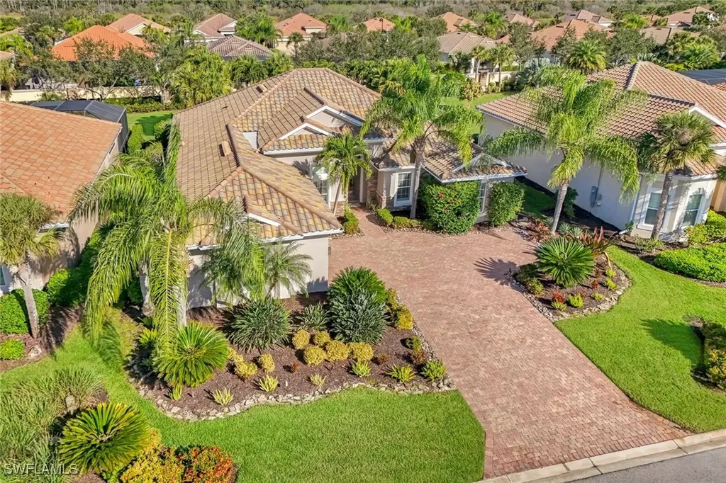 9314 Quarry Drive Naples FL 34120