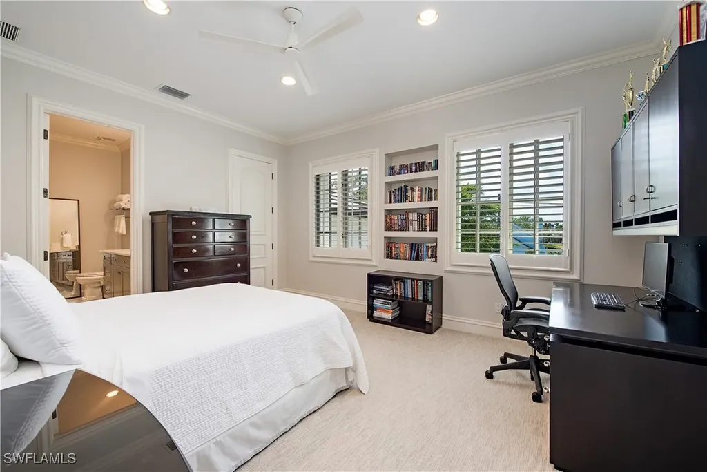 Xxx Lantern Lane Naples FL 34102