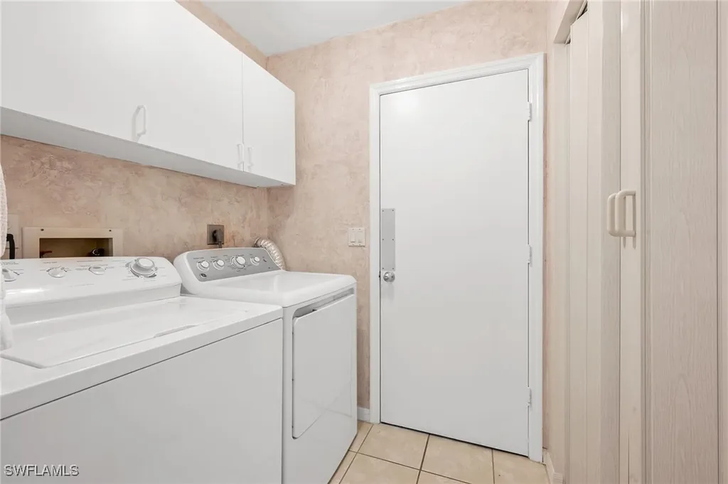 6106 Forest Villas Circle Fort Myers FL 33908