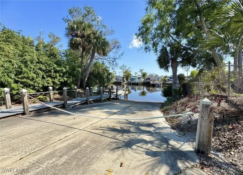 6106 Forest Villas Circle Fort Myers FL 33908