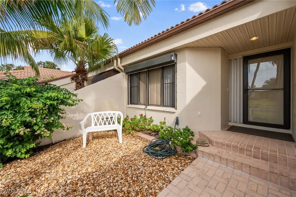 6106 Forest Villas Circle Fort Myers FL 33908