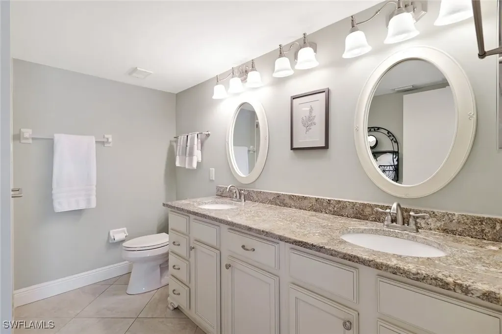 7818 Emerald Circle Naples FL 34109