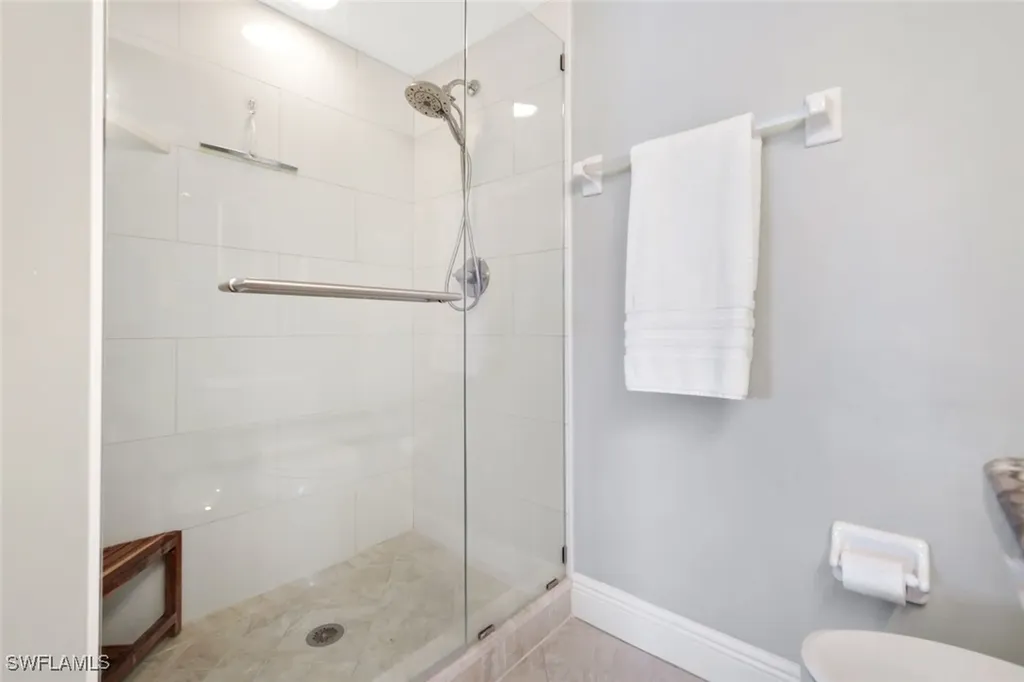 7818 Emerald Circle Naples FL 34109
