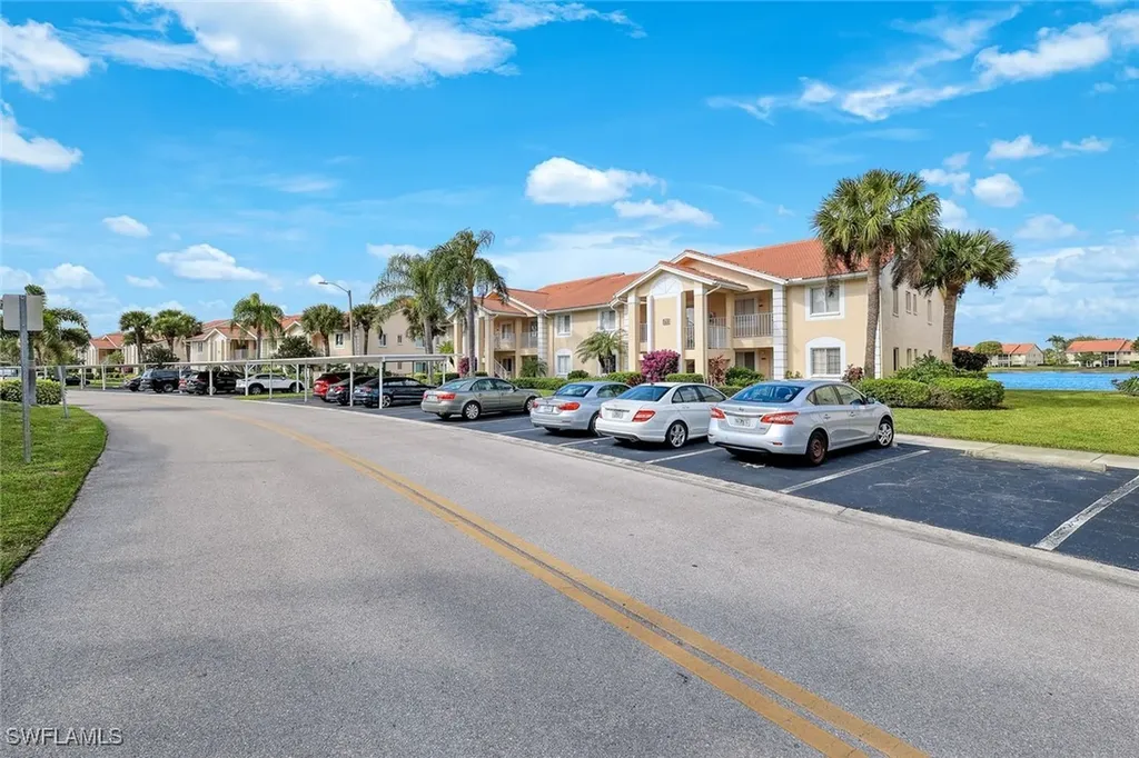 7818 Emerald Circle Naples FL 34109