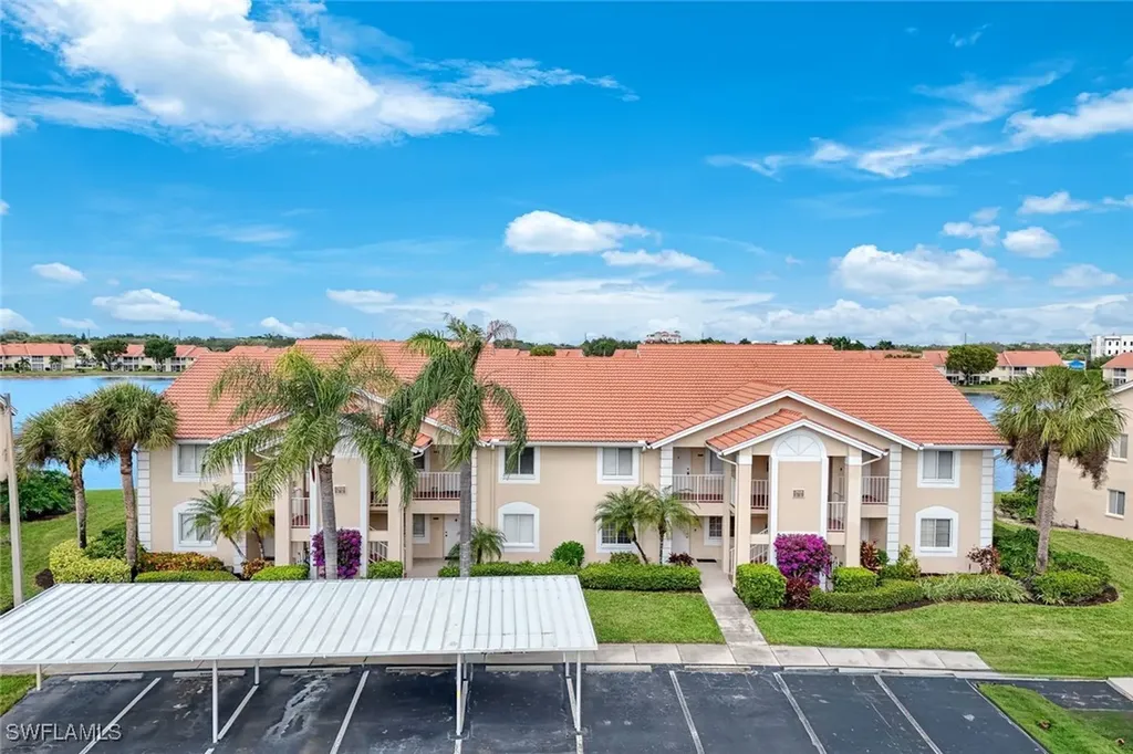 7818 Emerald Circle Naples FL 34109