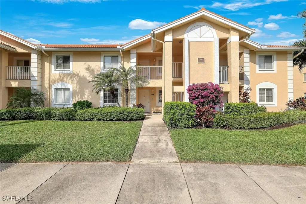7818 Emerald Circle Naples FL 34109
