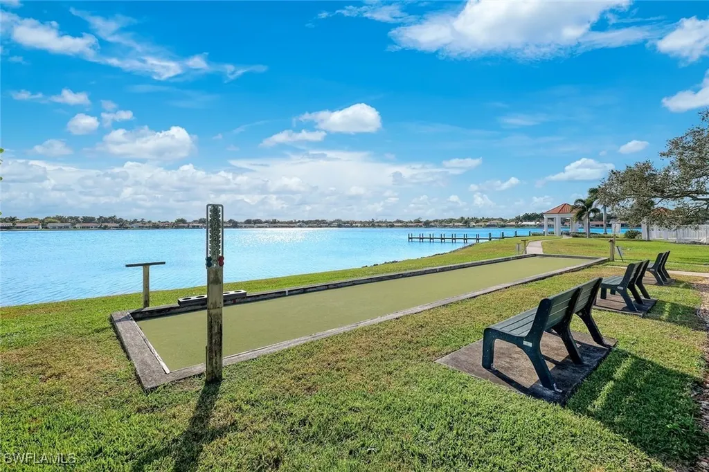 7818 Emerald Circle Naples FL 34109
